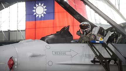F-16V Taiwan Pilot im Cockpit
