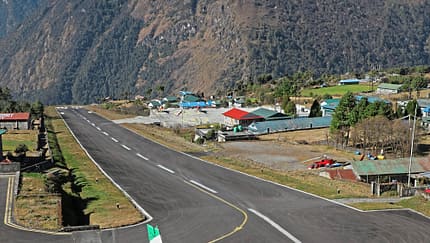 Nepals Gipfelflieger und ihre exotischen Flugzeuge