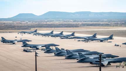 B-1B Lancer Bomber auf Abstellfläche