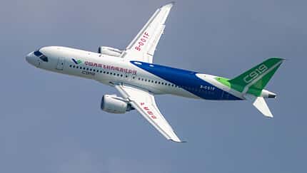 COMAC C919 Singapore Airshow im Flug
