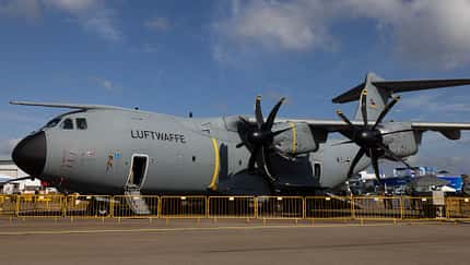 Aircraft Displays At Singapore Airshow