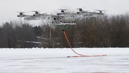  Suchoi Transportdrohne BTS-VAB im Flug