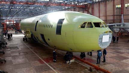 Rumpf-Rohbau einer neuen Iljuschin Il-96-300.