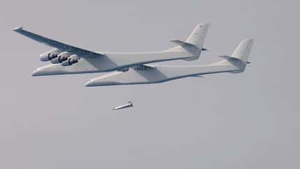 Stratolaunch TalonA Erstflug Abwurf von Roc