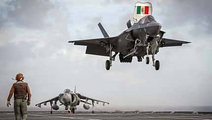 F-35B nisten sich auf Italiens Flugzeugträger ein