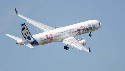 Airbus A321 XLR im Flug. 