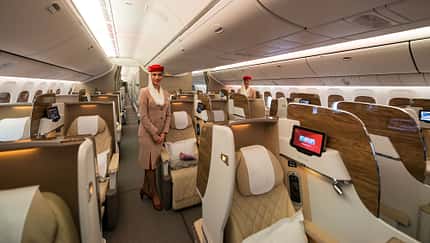 Emirates macht aus A380-Sitzen Rucksäcke für Kinder