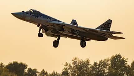 Russlands Super-Kampfjet Suchoi Su-57 in Aktion.
