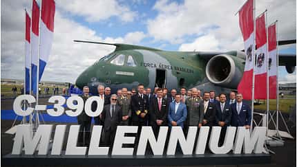 Der Vertrag für die C-390-Beschaffung der Niederlande und Österreich wurde auf der Farnborough Airshow unterschrieben.