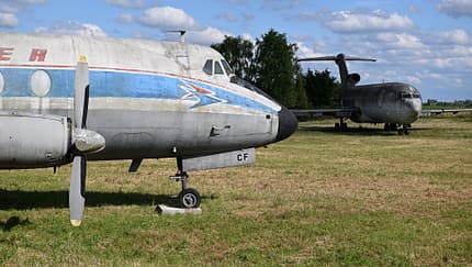 Viscount und 727 auf Airliner-Friedhof Merville