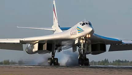 Südafrika wartet auf Russlands Riesenbomber Tu-160