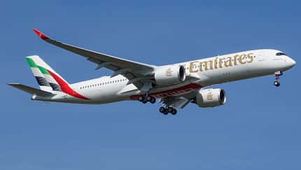 Erste A350-900 für Emirates hebt ab.