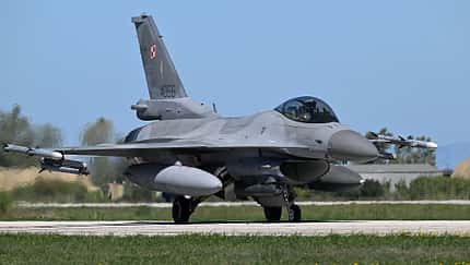 Rollende, polnische F-16 Fighting Falcon