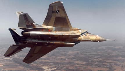 Weltrekordflugzeug F-15 Streak Eagle im Flug