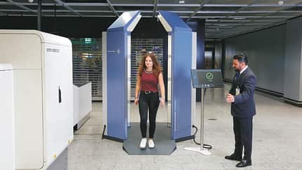 Neue Scanner zum Durchlaufen in Frankfurt/ Main