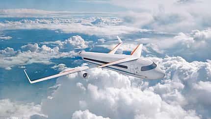 Konzept eines hybrid-elektrischen Kurz- und Mittelstreckenflugzeugs mit Canards des DLR über den Wolken