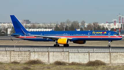 Icelandair Boeiung 757-300 fliegt jetzt für Fly Khiva (Usbekistan).