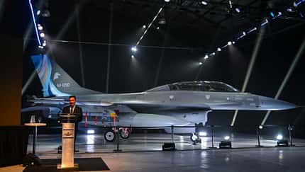 F-16B Fighting Falcon Argentinien bei der Übergabe