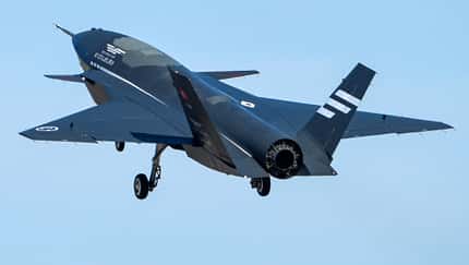 Türkische Jet-Kampfdrohne Baykar Kizilelma beim Start