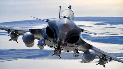 Dassault Rafale im Flug von vorne