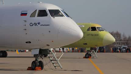 Iljuschin Il-114-300, Erstflug des dritten Prototyps in Russland. 