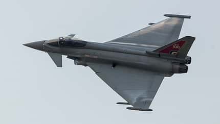 Eurofighter, EF-2000, Eurofighter typhoon, Royal Air Force, RAF, Typhoon RAF Eurofighter im Einsatz wegen Passagierjet