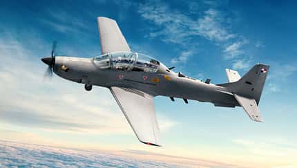 Embraer A-29 Super Tucano Panama im Flug (Computergrafik)