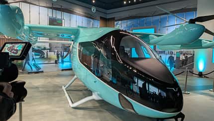 Eve stellt neue Luft-Taxi-Konfiguration vor