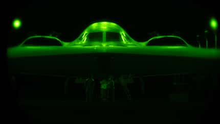 Nachtaufnahme frontal B-2A Operation Midnight Hammer