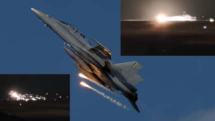 F/-18D im Flug wirft Fackeln, Explosion bei Nachtstart (Montage)
