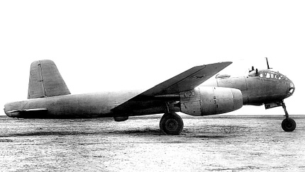 Die EF 140 V1 mit blinden Waffentürmen 1948 in Tjoply Stan