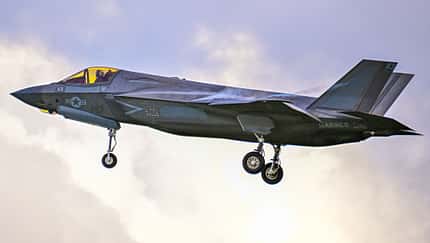 F-35, Puerto Rico F-35B US-Marine ohne Markierungen im Landeanflug