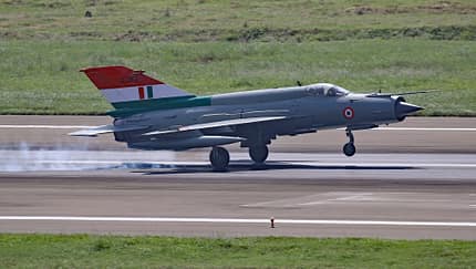 Indische MiG-21 bei der Abschiedszeremonie zu ihrem Dienstende.