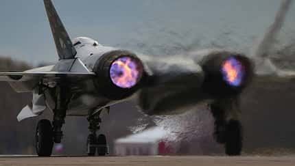 Su-57, OAK, Russland, Dubai Air Show Eine russische Su-57 vor dem Start.