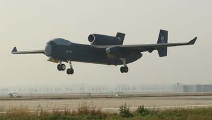 China, Drohne, UAV, SS_UAV, Jiutian, Jetank, Drohnen-Mutterschiff, Kampfdrohne Die Riesen-Kampfdrohne Jiutian aus China beim Jungfernflug.