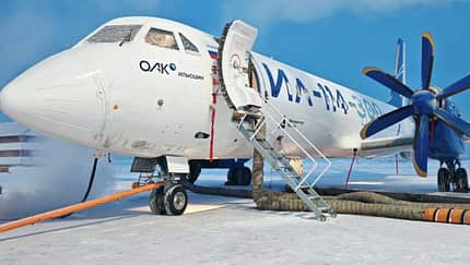 Iljuschin Il-114-300 in der Kältekammer von Jakutsk.