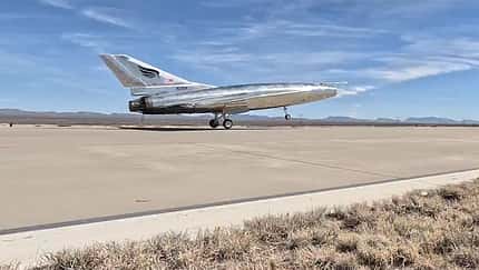 Hermeus Quarterhorse Mk 2.1 beim Abheben auf Startbahn