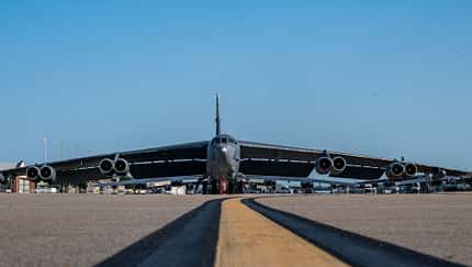 B-52-Bomber auf dem Vorfeld
