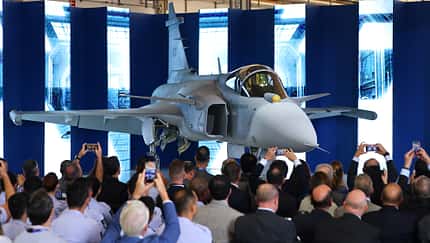 Embraer, Saab, Gripen, Super Gripen, F-39E, Brasilien Roll-out der ersten Saab Gripen E aus Brasilien bei Embraer.