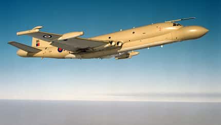 Nimrod AEW im Flug Farbaufnahme