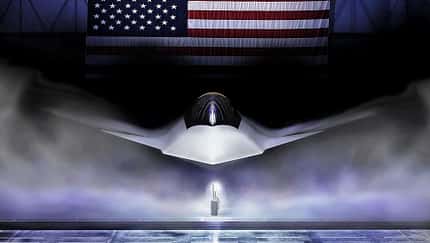 Boeing, F-47, Stealth, USAF Neuer US-Kampfjet F-47 im Hangar mit US-Flagge (Animation).