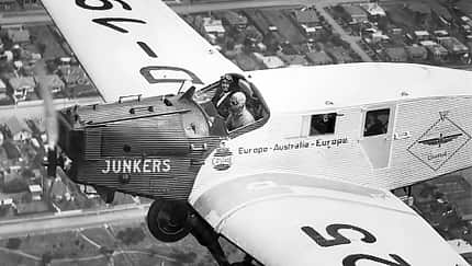 Junkers W 33, Mehrzweckflugzeug, Junkers W 33 c, Luft Hansa, einmotoriger Tiefdecker, Frachtflugzeug Junkers W 33 „Atlantis“ im Flug