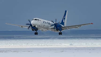 Iljuschin Il-114-300 bei Flugtests am Nordpol. 