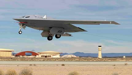 B-21, Raider, Stealth, Bomber, USAF, B21, Northrop Grumman Northrop Grumman B-21 Raider beim Start.