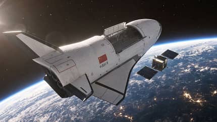 Shenlong, Raumgleiter, Raumflugzeug, China, Rendering Chinesisches Raumflugzeug setzt Objekt im All aus