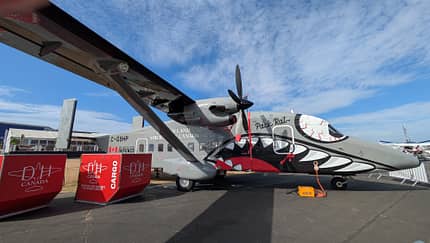 Short C-23 Sherpa, De Havilland Aircraft of Canada, Farnborough International Airshow, FIA 206 Eckiges Flugzeug mit großem Maul hofft auf neues Leben