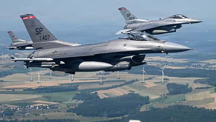 F-16 aus Spangdahlem in Formation über der Eifel
