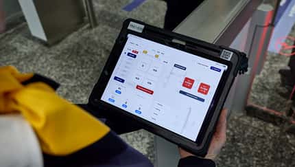 FRA Gate A16 Lufthansa und Fraport testen „Gate der Zukunft“