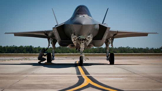 F-35 am Boden von vorn