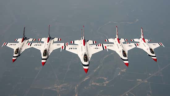 USAF Thunderbirds F-16 tanken in der Luft